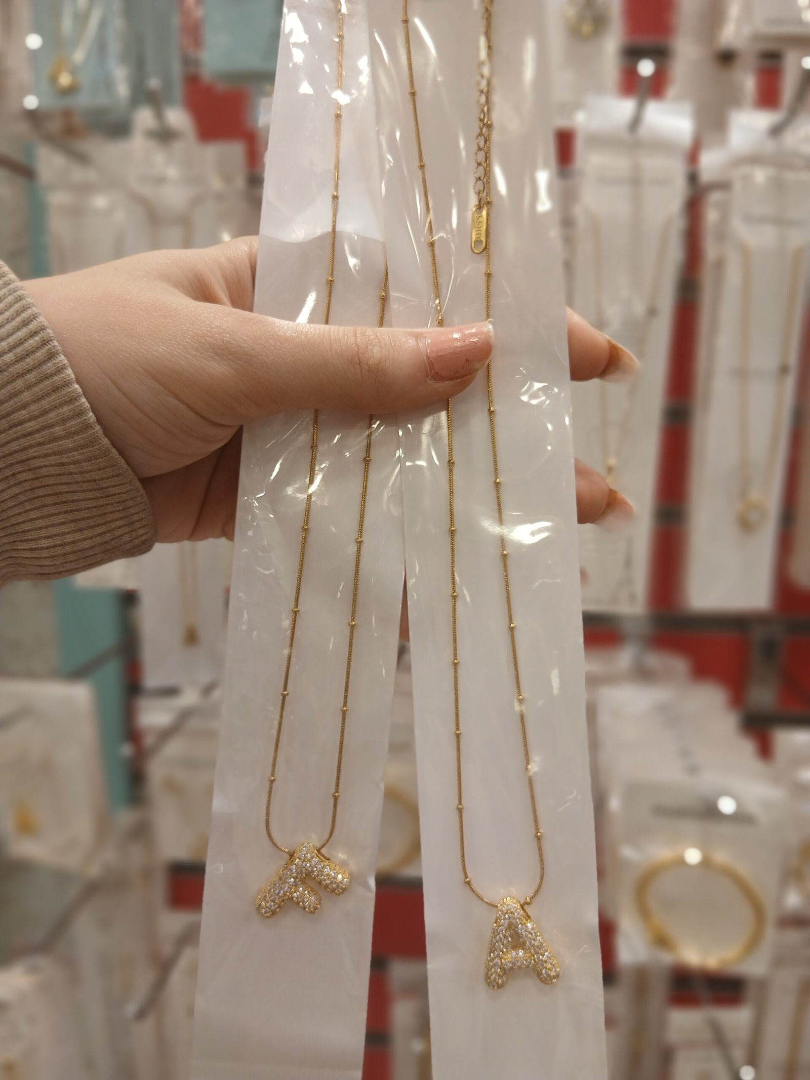 ٢٠٢٥١١١٨_١٩٤١٠٧ سلاسل حروف ستانلس - الصورة 1