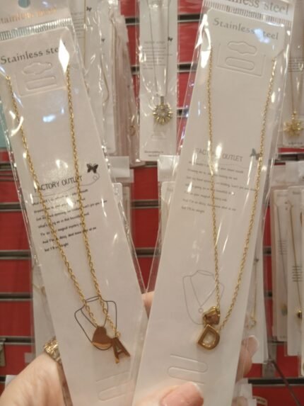 سلاسل ستانلس حروف