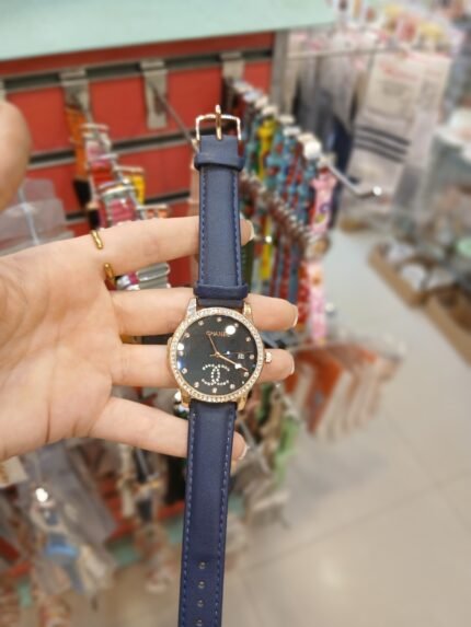 ساعه حريمي جلد